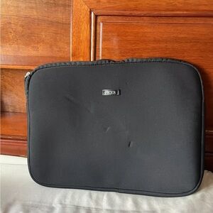 TUMI Large Black Insulated Laptop Sleeve, New, 15x11 Inches